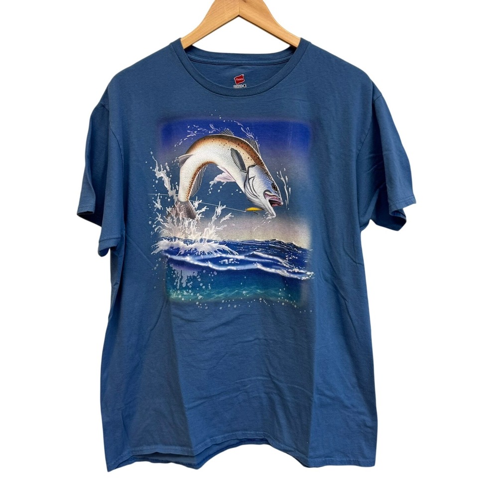 Hanes Men's Fishing T-Shirt Blue Fish Graphic Tee Back Hit Outdoors Size L/XL